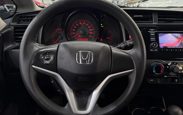 imagem-https://www.socarrao.com.br/sc-vehicle-images-prod/4320586/1791653723013-8559244_18_B_ea85dd8734.jpeg