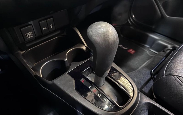 imagem-https://www.socarrao.com.br/sc-vehicle-images-prod/4320586/1791653723020-8559244_17_B_ba1b0f7cc7.jpeg