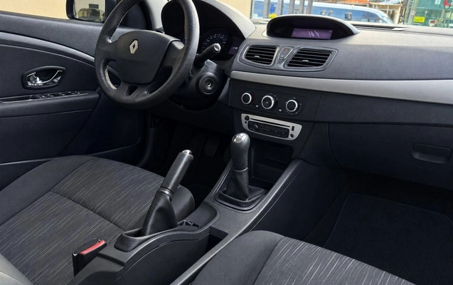 imagem-https://www.socarrao.com.br/sc-vehicle-images-prod/4320619/1791562431936-1238895.jpg