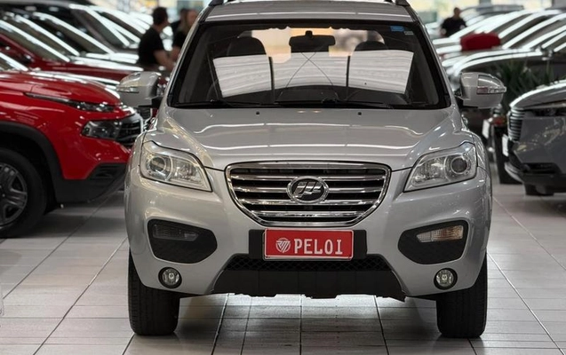 imagem-https://www.socarrao.com.br/sc-vehicle-images-prod/4320652/1791653736159-8559369_14_B_66b8146ab4.jpeg
