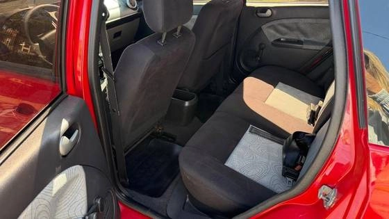 imagem-https://www.socarrao.com.br/sc-vehicle-images-prod/4320739/1791562899749-ford-fiesta-1.6-mpi-sedan-8v-flex-4p-manual-wmimagem15410728729.jpg