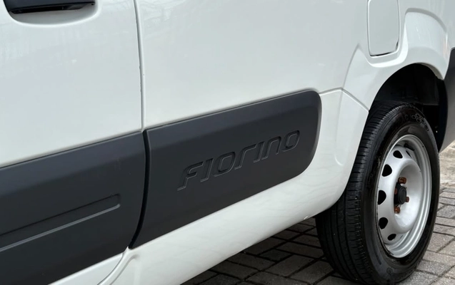 imagem-https://www.socarrao.com.br/sc-vehicle-images-prod/4320741/1791562940737-V2hhdHNBcHAgSW1hZ2UgMjAyNi0xMC0wOSBhdCAxMy4wMy4yMCAoMikuanBlZw.jpeg