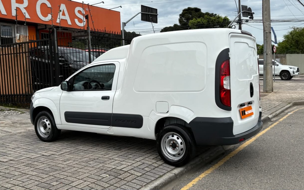 imagem-https://www.socarrao.com.br/sc-vehicle-images-prod/4320741/1791562941467-V2hhdHNBcHAgSW1hZ2UgMjAyNi0xMC0wOSBhdCAxMy4wMy4yMiAoMykuanBlZw.jpeg