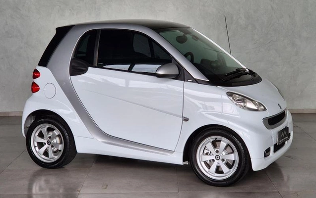 imagem-https://www.socarrao.com.br/sc-vehicle-images-prod/4320751/1791654061713-8559402_9_B_1850d5803f.jpeg