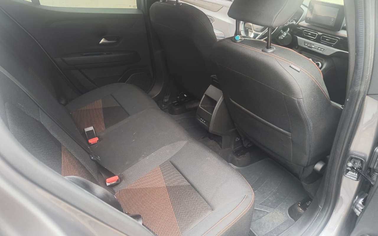 imagem-https://www.socarrao.com.br/sc-vehicle-images-prod/4320819/1791564806752-V2hhdHNBcHAgSW1hZ2UgMjAyNi0xMC0wOSBhdCAxMy4yNS4xMy5qcGVn.jpeg