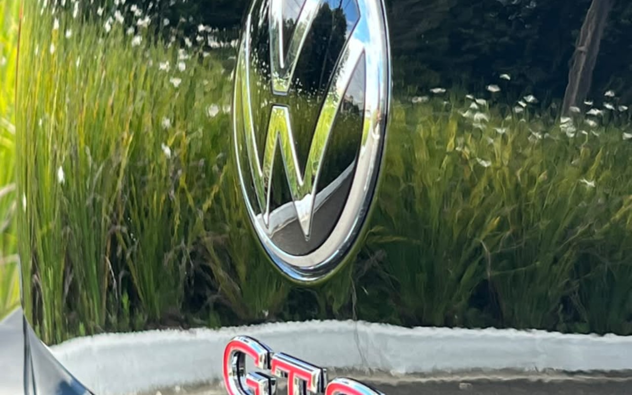 imagem-https://www.socarrao.com.br/sc-vehicle-images-prod/4320843/1791563738314-V2hhdHNBcHAgSW1hZ2UgMjAyNi0xMC0wNyBhdCAxNi4xNS4xMyAoMSkuanBlZw.jpeg