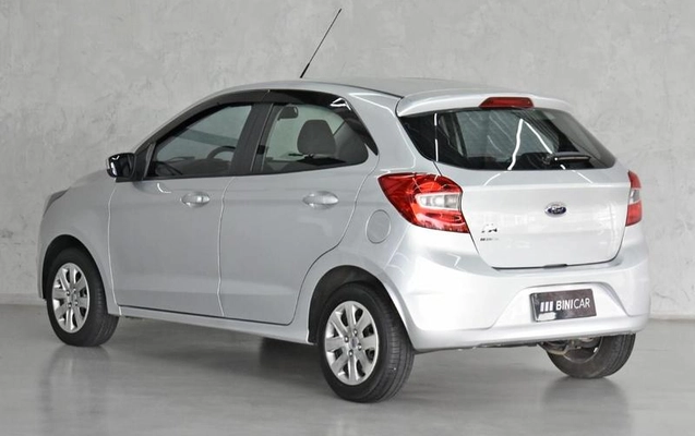 imagem-https://www.socarrao.com.br/sc-vehicle-images-prod/4320854/1791571338017-8514784_1_B_90626daa6f.jpeg