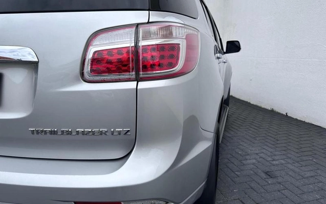 imagem-https://www.socarrao.com.br/sc-vehicle-images-prod/4320894/1791915022941-8558205_3_B_73acf98c7f.jpeg