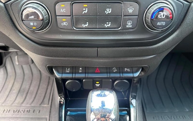 imagem-https://www.socarrao.com.br/sc-vehicle-images-prod/4320894/1791915022955-8558205_23_B_7a064bf510.jpeg