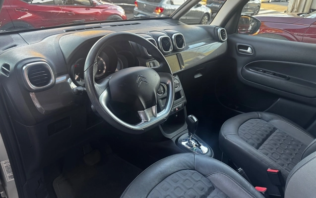 imagem-https://www.socarrao.com.br/sc-vehicle-images-prod/4320961/1791564750889-gb-7a9eba9.jpeg