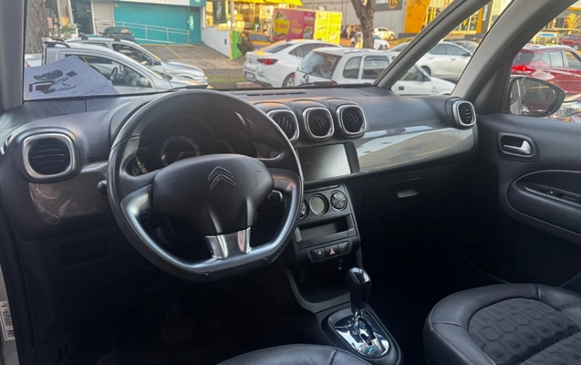 imagem-https://www.socarrao.com.br/sc-vehicle-images-prod/4320961/1791564750891-gb-c6af5b7.jpeg