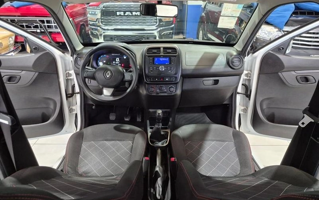 imagem-https://www.socarrao.com.br/sc-vehicle-images-prod/4321019/1791565001284-8531338_17_B_a0ee6a24a2.jpeg