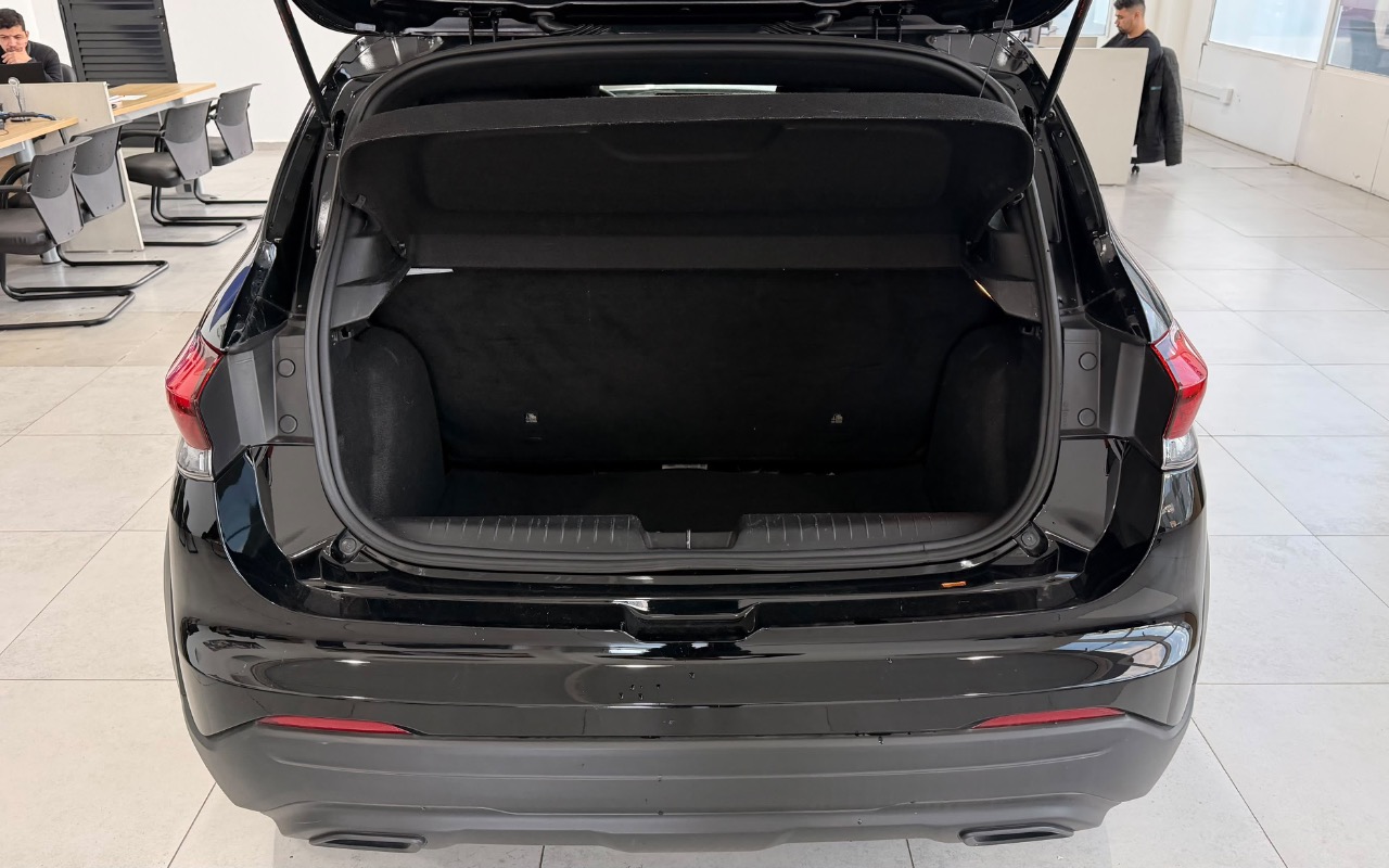 imagem-https://www.socarrao.com.br/sc-vehicle-images-prod/4321026/1791565558126-YzRhMmIyNmQtMGY4My00MGU3LTk2MWMtOTI3MmIxM2YyMDU3LmpwZWc.jpeg