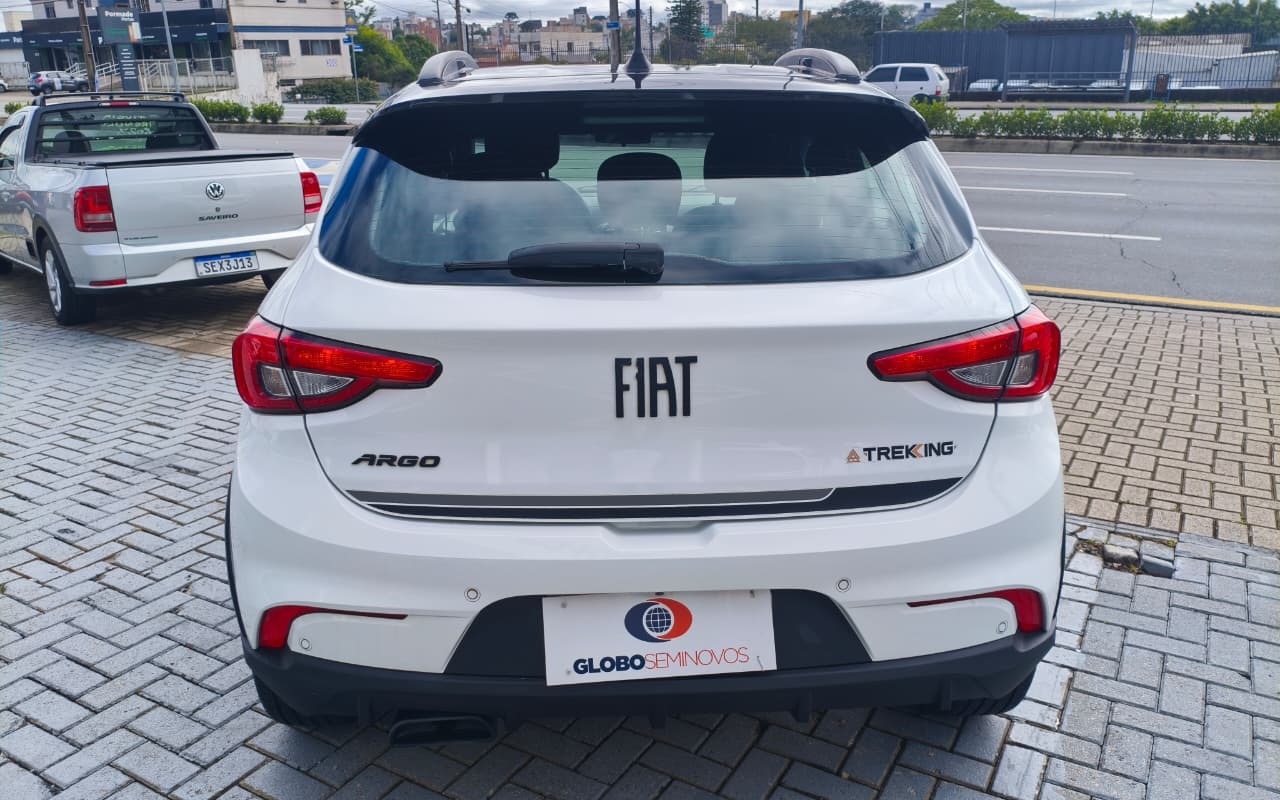 imagem-https://www.socarrao.com.br/sc-vehicle-images-prod/4321055/1791565281739-ZXggMDUuanBlZw.jpeg