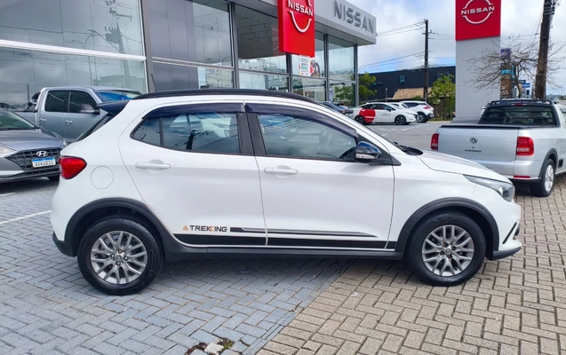 imagem-https://www.socarrao.com.br/sc-vehicle-images-prod/4321055/1791565281923-ZXggMDcuanBlZw.jpeg