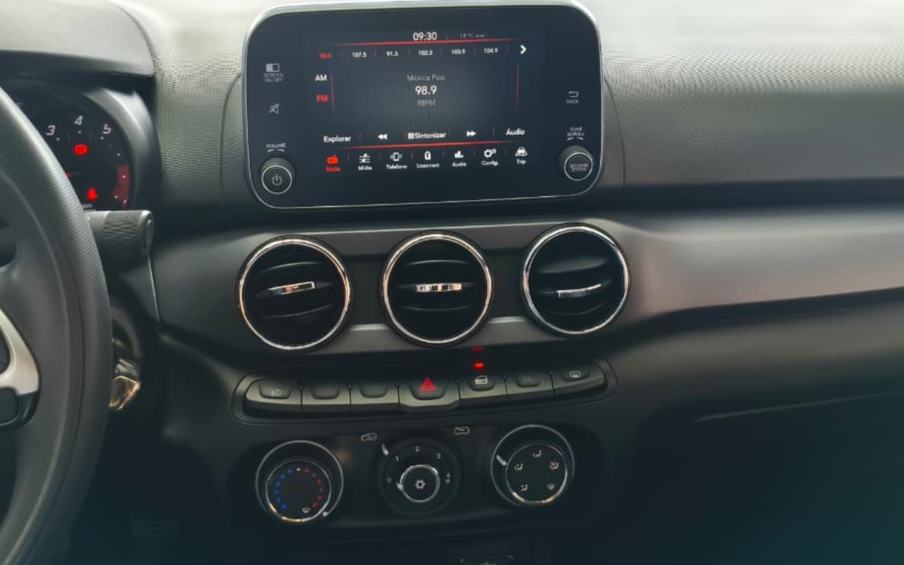 imagem-https://www.socarrao.com.br/sc-vehicle-images-prod/4321055/1791565282340-aW4gMDMuanBlZw.jpeg