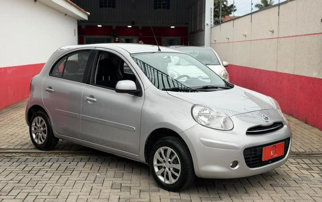 imagem-https://www.socarrao.com.br/sc-vehicle-images-prod/4321056/1791565295779-8559348_14_B_605ab5c86e.jpeg