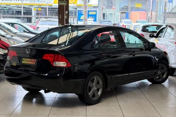 imagem-https://www.socarrao.com.br/sc-vehicle-images-prod/4321057/1791565316148-8559567_0_B_0ae79ccda4.jpeg
