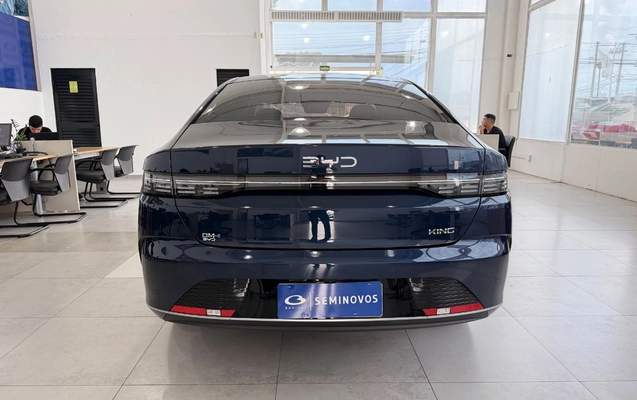 imagem-https://www.socarrao.com.br/sc-vehicle-images-prod/4321136/1791577334886-Y2RhM2I4ZWMtNGMxZC00NzljLTgzMTgtZTgzZmFlMTJkOTcxLmpwZWc.jpeg