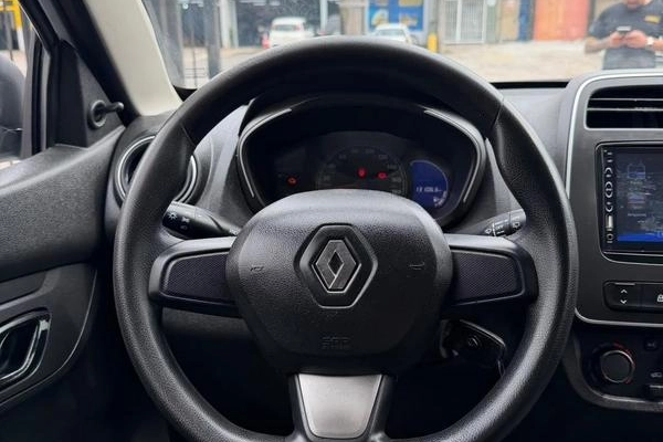 imagem-https://www.socarrao.com.br/sc-vehicle-images-prod/4321143/1791566099768-8559671_8_B_e4ff1cd066.jpeg