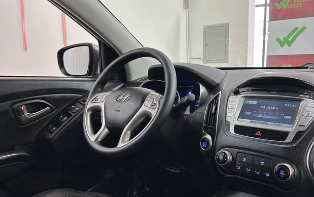 imagem-https://www.socarrao.com.br/sc-vehicle-images-prod/4321158/1791566148901-4cca954c-8408-40e4-937f-d33e5f3a3e94.jpg