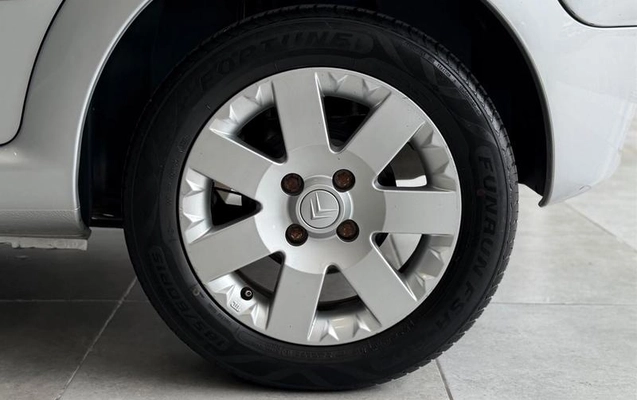 imagem-https://www.socarrao.com.br/sc-vehicle-images-prod/4321161/1791566393525-8559632_7_B_65311f205f.jpeg