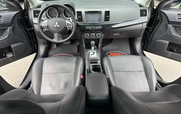 imagem-https://www.socarrao.com.br/sc-vehicle-images-prod/4321173/1791566330074-921d212af70e4ed2a198fdac8fecb7e1_1791565795383.jpg