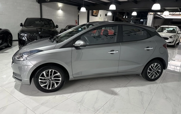 imagem-https://www.socarrao.com.br/sc-vehicle-images-prod/4321215/1791566752458-vehicle_image_1791566319_54ff31570cfebb538bb4d99e39accd0d.jpeg