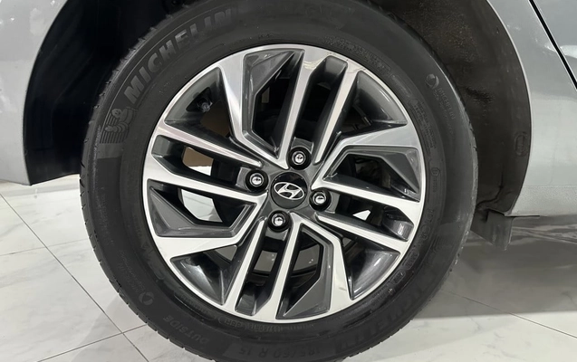 imagem-https://www.socarrao.com.br/sc-vehicle-images-prod/4321215/1791566752488-vehicle_image_1791566359_666e307d7850a2bf44f05d0f06e2f966.jpeg