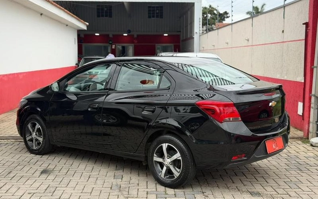 imagem-https://www.socarrao.com.br/sc-vehicle-images-prod/4321236/1791566530053-8559330_13_B_f1308bf112.jpeg
