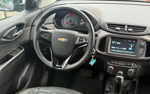 imagem-https://www.socarrao.com.br/sc-vehicle-images-prod/4321236/1791566530058-8559330_6_B_d93ceb6cfd.jpeg