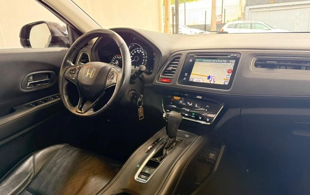 imagem-https://www.socarrao.com.br/sc-vehicle-images-prod/4321254/1791566721488-8533039_6_B_27e02ce14e.jpeg