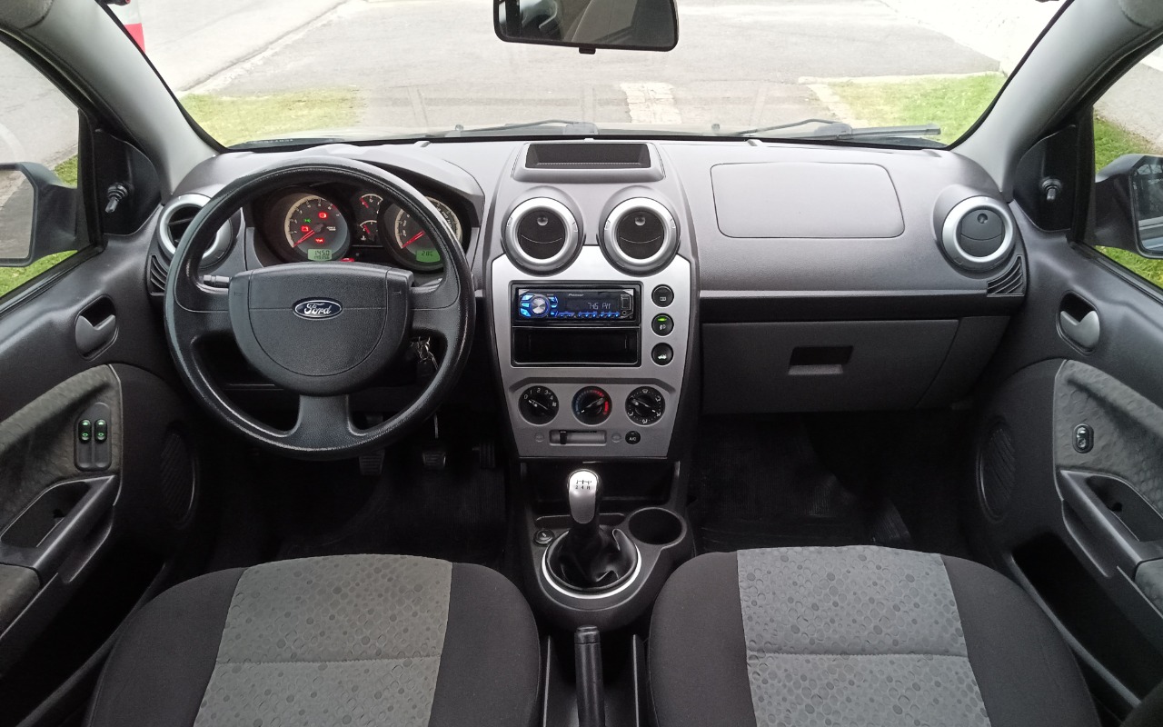 imagem-https://www.socarrao.com.br/sc-vehicle-images-prod/4321270/1791567157028-SU1HXzIwMjYxMDA4XzE3NDcwMH4yLmpwZw.jpg
