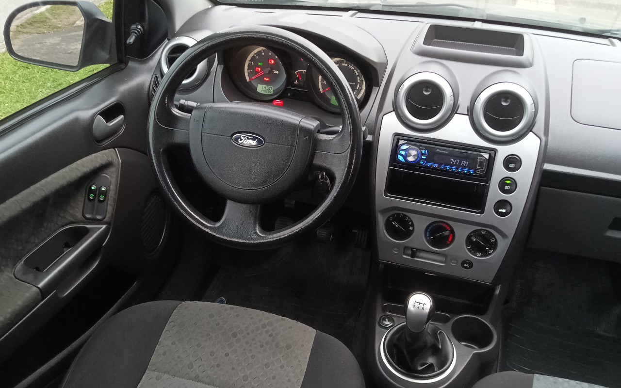 imagem-https://www.socarrao.com.br/sc-vehicle-images-prod/4321270/1791567157311-SU1HXzIwMjYxMDA4XzE3NDgyNy5qcGc.jpg