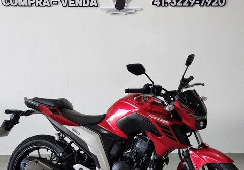 Yamaha FZ25 250 FAZER FLEX 2023 Vermelho — foto 1 de 3