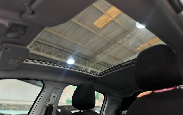 imagem-https://www.socarrao.com.br/sc-vehicle-images-prod/4321276/1792317997990-8555937_8_B_1457843dfe.jpeg
