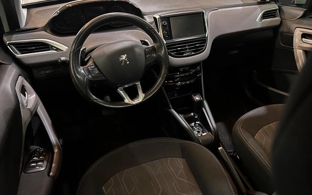 imagem-https://www.socarrao.com.br/sc-vehicle-images-prod/4321276/1792317998002-8555937_15_B_a7a87c2ae0.jpeg