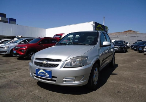 Chevrolet Celta 2014 Prata — foto 1 de 3