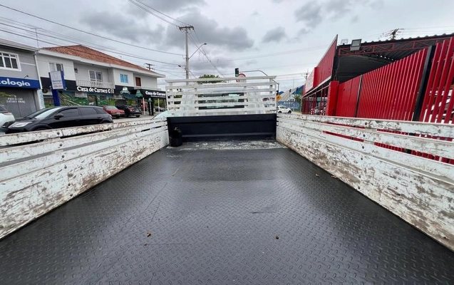 imagem-https://www.socarrao.com.br/sc-vehicle-images-prod/4321298/1791569793332-8559719_8_B_7e0fdea979.jpeg