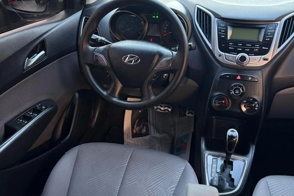 imagem-https://www.socarrao.com.br/sc-vehicle-images-prod/4321396/1791573261243-8556318_8_B_6c4ab94bb2.jpeg