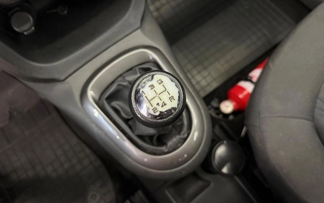 imagem-https://www.socarrao.com.br/sc-vehicle-images-prod/4321404/1791568887713-8551472_11_B_460337b310.jpeg
