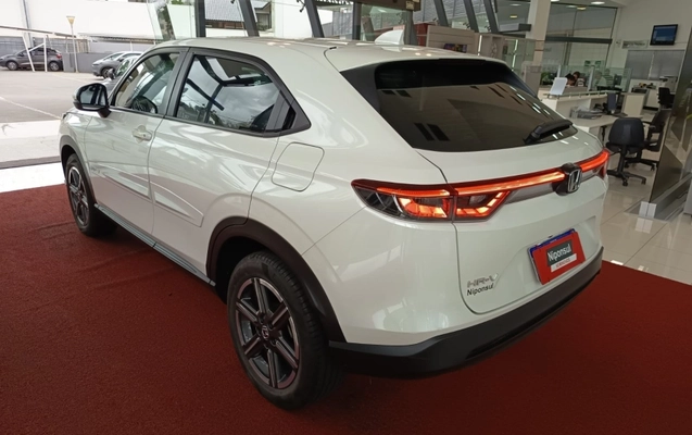 imagem-https://www.socarrao.com.br/sc-vehicle-images-prod/4321410/1791567608589-kg8klz7B3ENbGUMwumFIGwi6G7Zydl9r.jpg