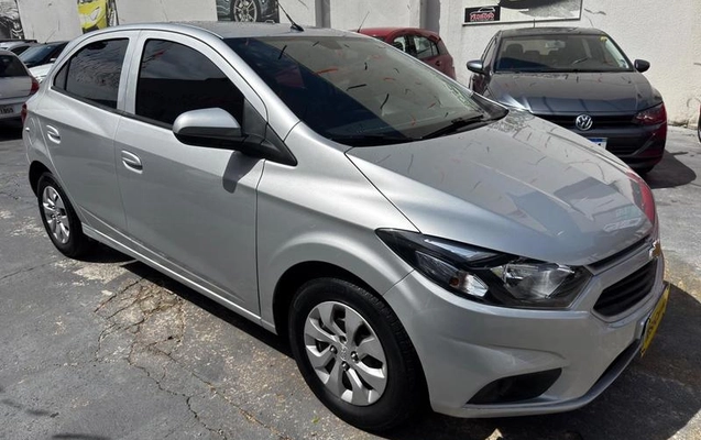 imagem-https://www.socarrao.com.br/sc-vehicle-images-prod/4321423/1791573268502-8559640_2_B_cd17f01137.jpeg