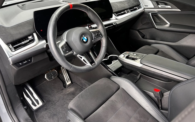 imagem-https://www.socarrao.com.br/sc-vehicle-images-prod/4321424/1791567732871-02264718-70ef-499c-a5c6-1b36d52f0fde.jpg