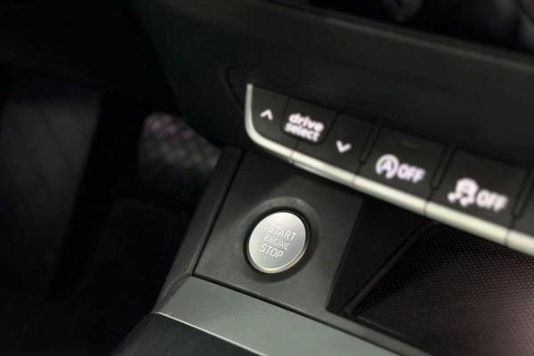 imagem-https://www.socarrao.com.br/sc-vehicle-images-prod/4321441/1792171541339-8551887_5_B_c8c977541f.jpeg