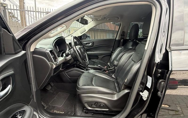 imagem-https://www.socarrao.com.br/sc-vehicle-images-prod/4321454/1792508805195-8480183_8_B_2a5898ca25.jpeg
