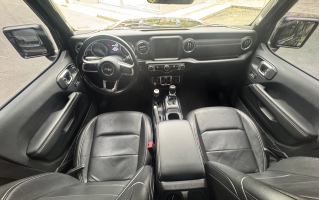 imagem-https://www.socarrao.com.br/sc-vehicle-images-prod/4321469/1791567928784-003_e7621dcd57ea1c67d91fe5e5f6d020d8.jpg