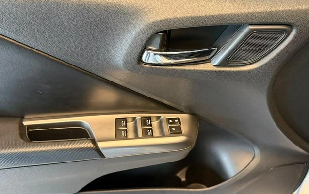 imagem-https://www.socarrao.com.br/sc-vehicle-images-prod/4321484/1791568072846-8557486_4_B_6f1a179651.jpeg