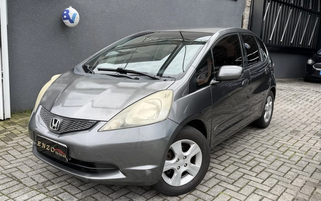 imagem-https://www.socarrao.com.br/sc-vehicle-images-prod/4321485/1791568036697-vehicle_image_1791567969_76dc7fc727dbca5596de22606393e73f.jpeg