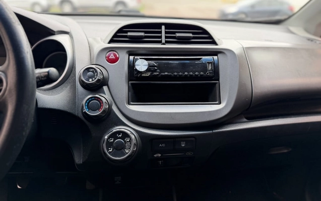 imagem-https://www.socarrao.com.br/sc-vehicle-images-prod/4321485/1791568036716-vehicle_image_1791568010_fdf8c90e0d27a2c36f0437c60fe7f399.jpeg